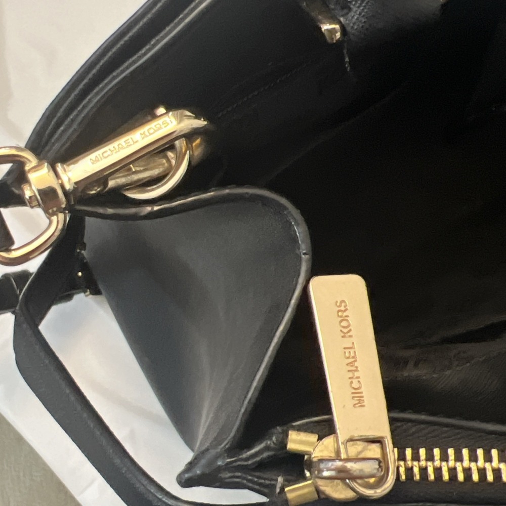 Michael Kors Karla Medium Saffiano Leather‎ Satchel Bag Black Gold 13 X 10 X 5 - Picture 6 of 11